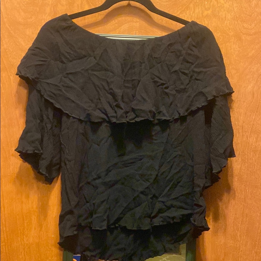 Cha Cha Vente Black Ruffled Asymmetrical Blouse
